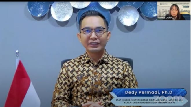 Staf Khusus Kemenkominfo Bidang Digital dan Sumber Daya Manusia Dedy Permadi  dalam UGM-ASEAN Conference 2022