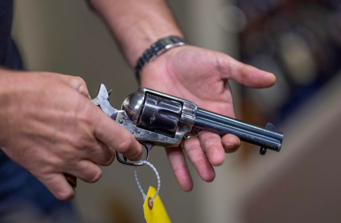 Pelaku Penyerangan Terhadap Warga di Jaktim Beli Senpi di Marketplace