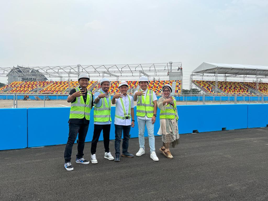 Salah satu produk perawatan buatan Indonesia, Ms Glow for Men, menjadi salah satu sponsor Jakarta E-Prix Formula E.