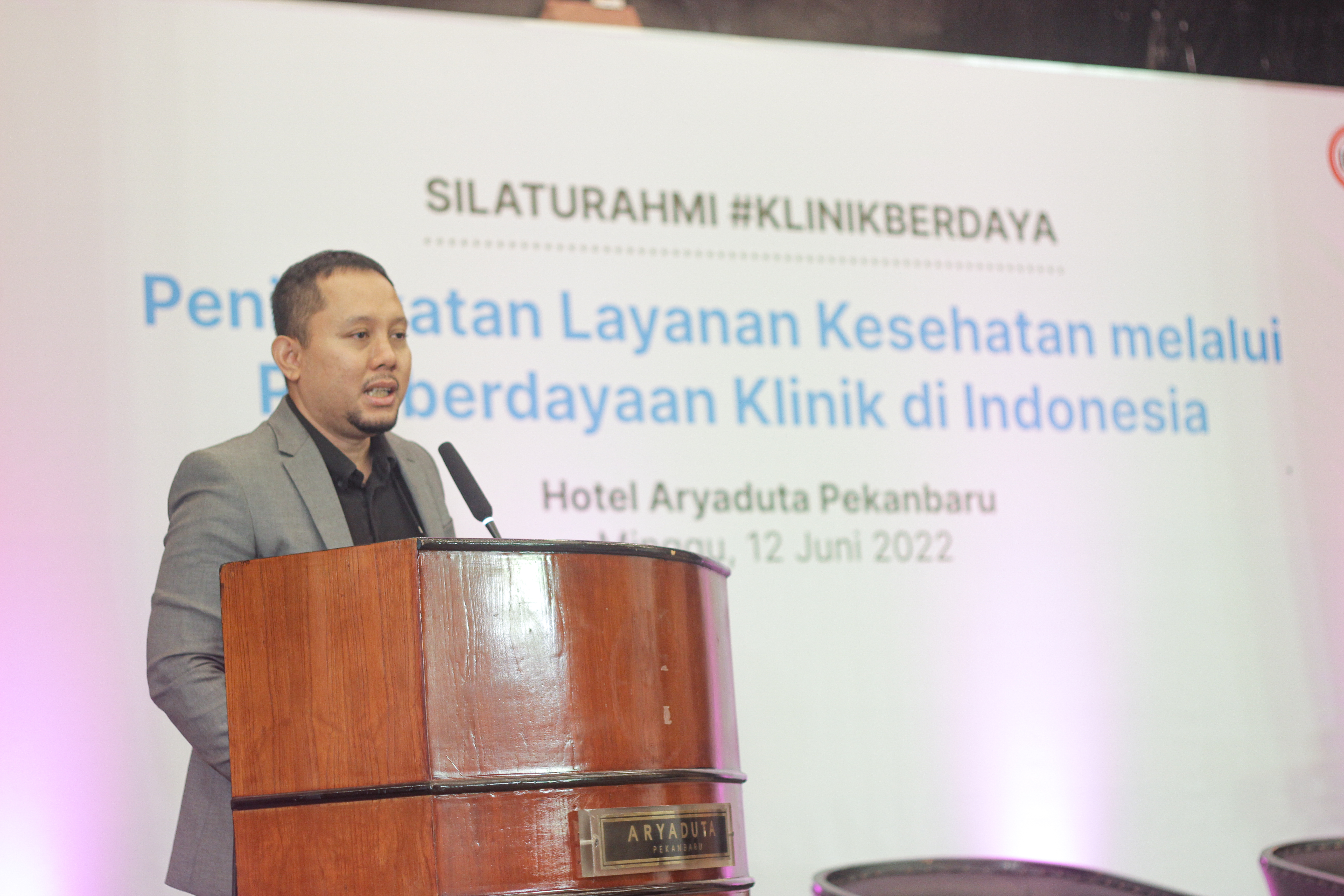 CEO Klinik Pintar Harya Bimo.