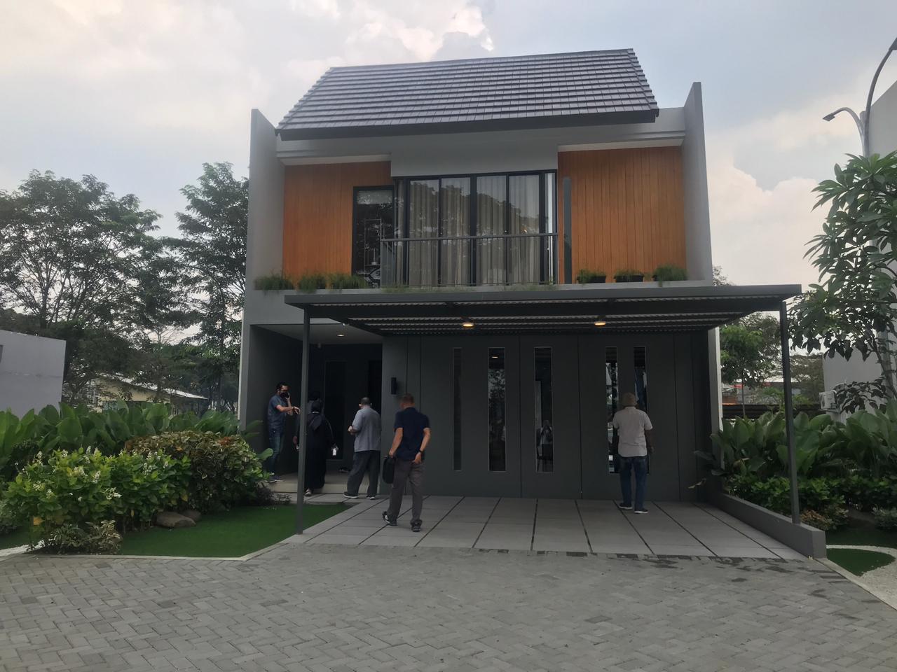 Contoh rumah di Grand Wisata.