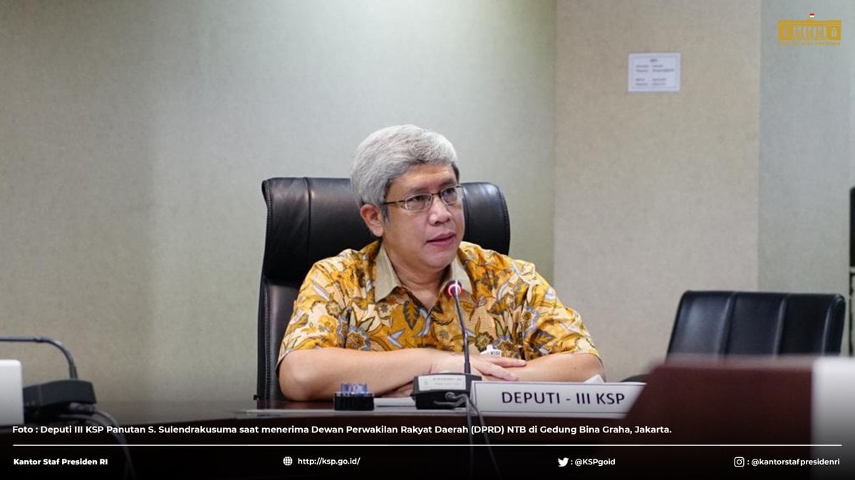 Deputi III Kepala Staf Kepresidenan Panutan Sulendrakusuma