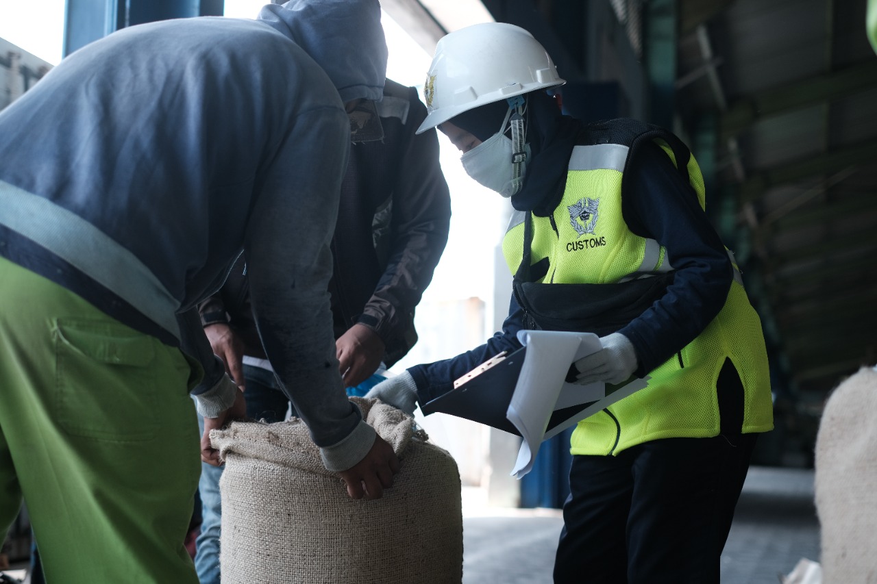 Dorong Industri Dalam Negeri, Berikut Fasilitas yang Diberikan Bea Cukai