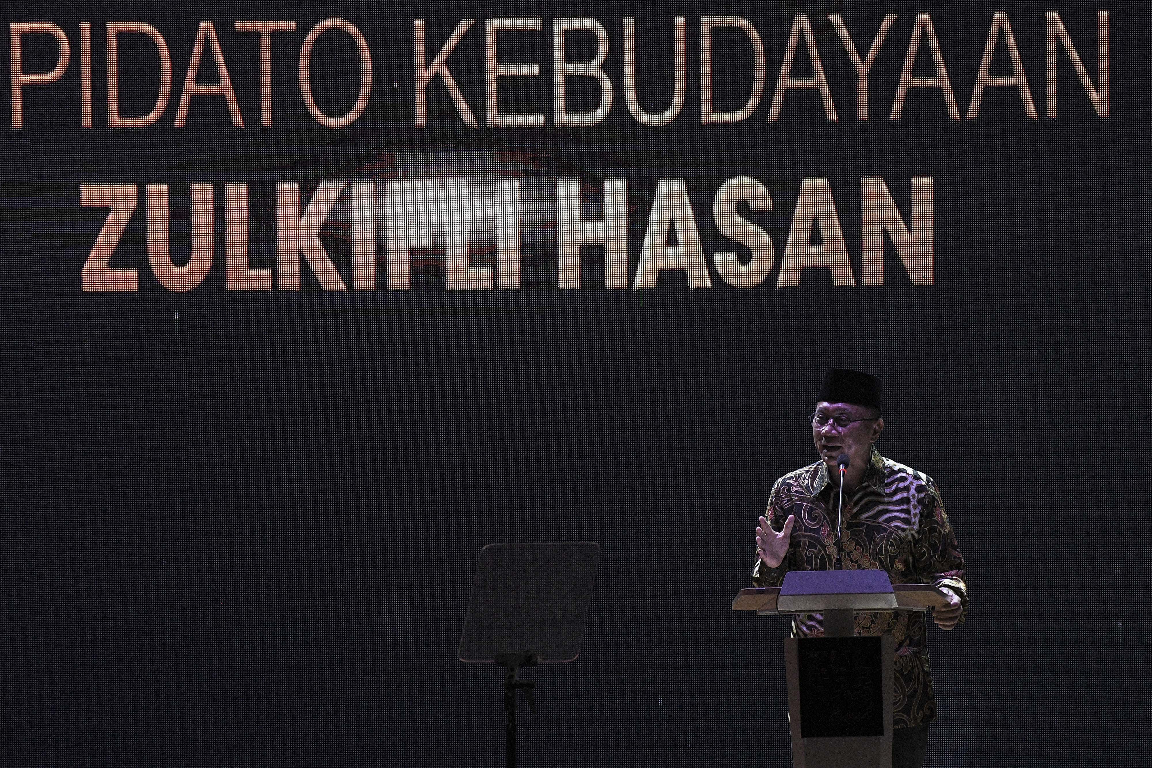 Ketua Umum PAN Zulkifli Hasan menyampaikan pidato kebudayaan.
