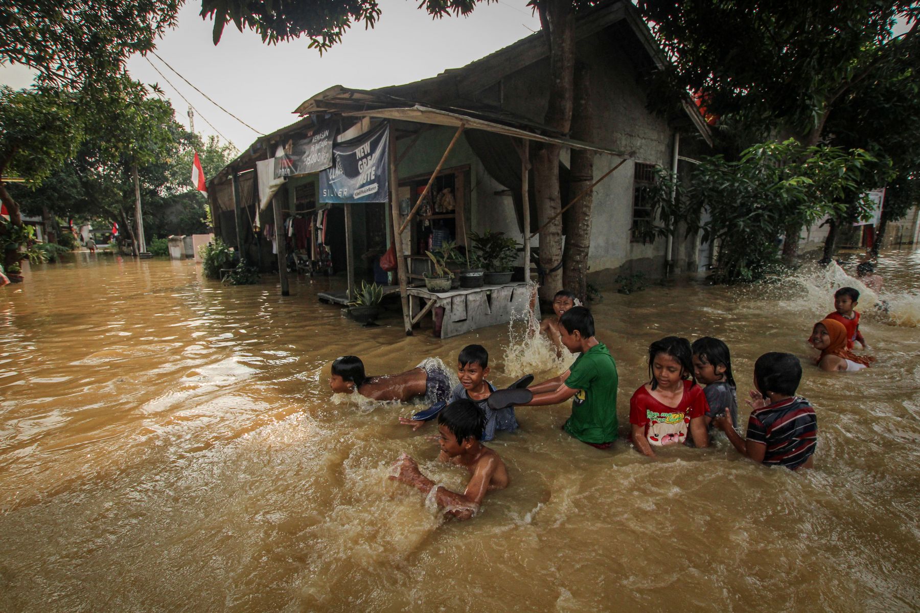 BMKG Ingatkan Waspada Hujan Berpotensi Sebabkan Banjir di Sumatra Utara