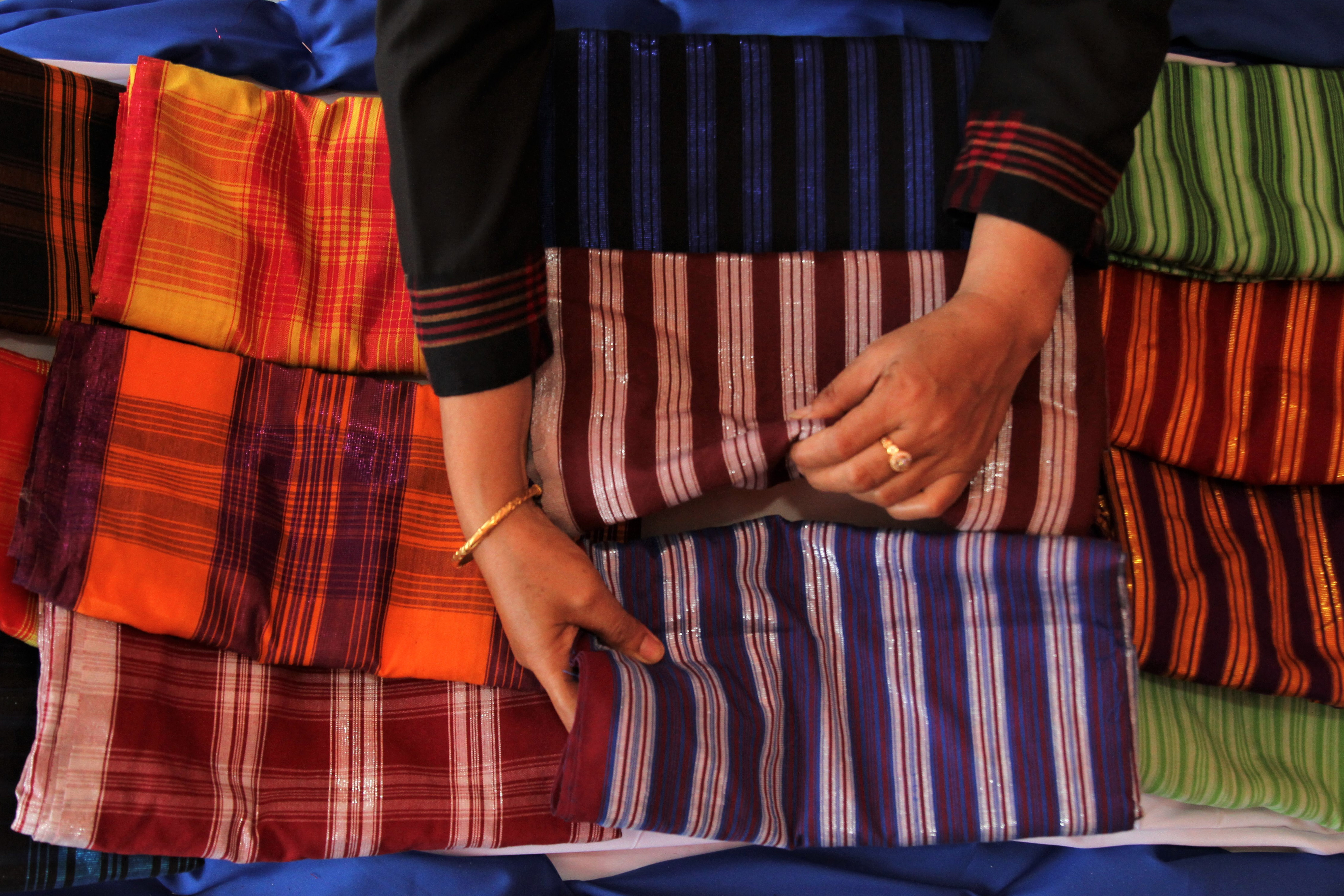 Kunjungi Wakatobi, Presiden Tinjau Pameran Produk UMKM