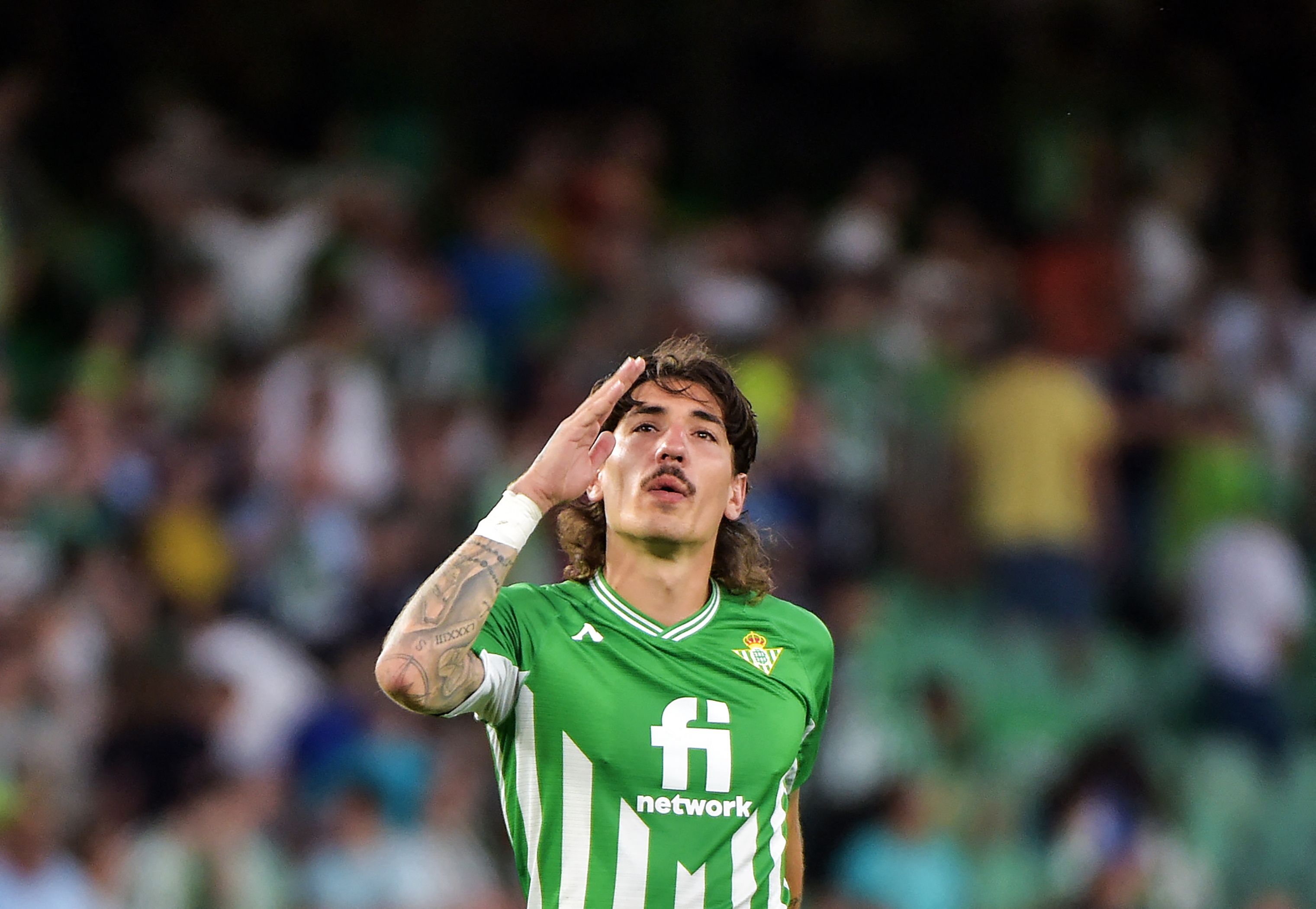 Bek Real Betis Hector Bellerin