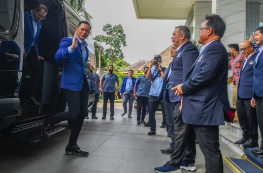Tiba di NasDem Tower, Ini Jadi Kunjungan Ketiga AHY Temui Surya Paloh