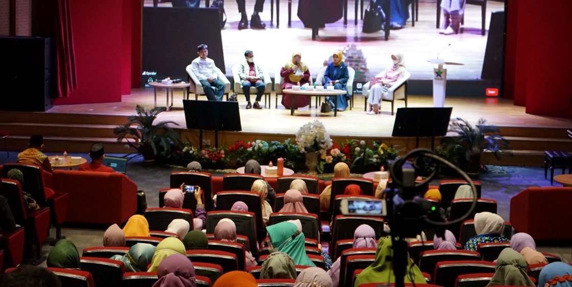 Koalisi Nasional Perlindungan Keluarga (KNPK) Indonesia memperingati Hari Keluarga Nasional (Harganas) 2022.