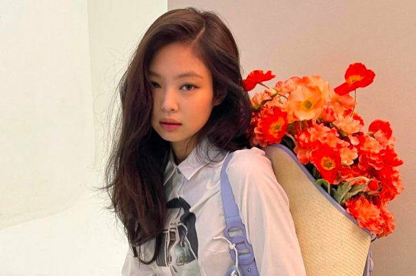 Jennie Blackpink Pertimbangkan Gabung The Idol 