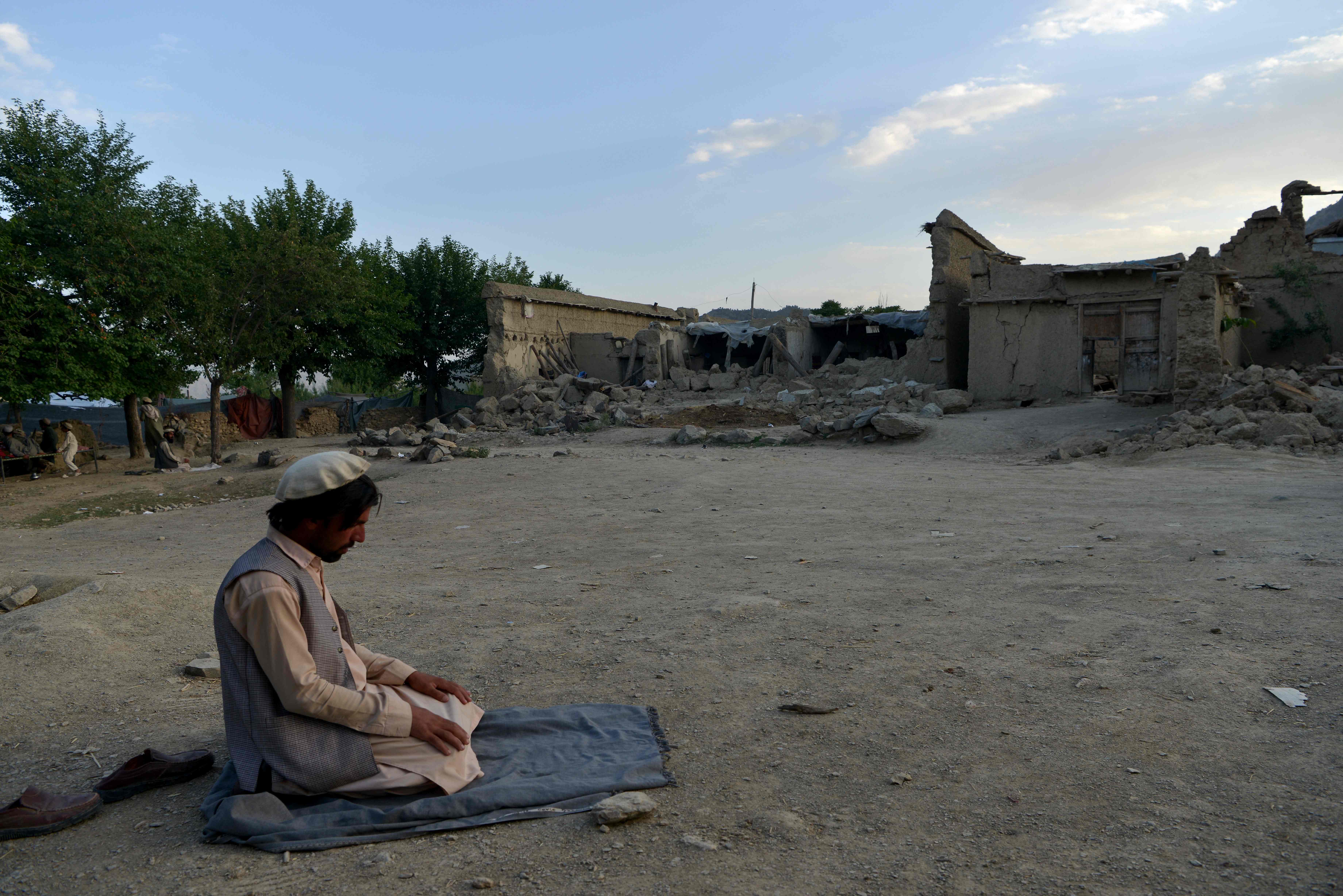 Pejabat Afghanistan Peringatkan Wabah Penyakit pada Penyintas Gempa