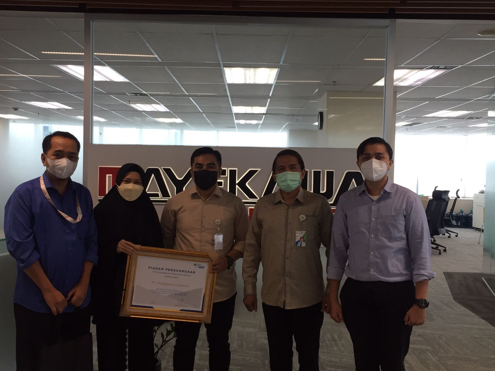 Perusahaan Swasta Tanggung Iuran BPJAMSOSTEK untuk 250 Pekerja Rentan 