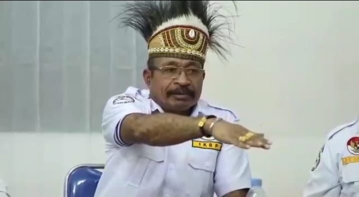  Ketua Umum Ikatan Keluarga Besar Papua (IKBP) Ayub Faidiban. 