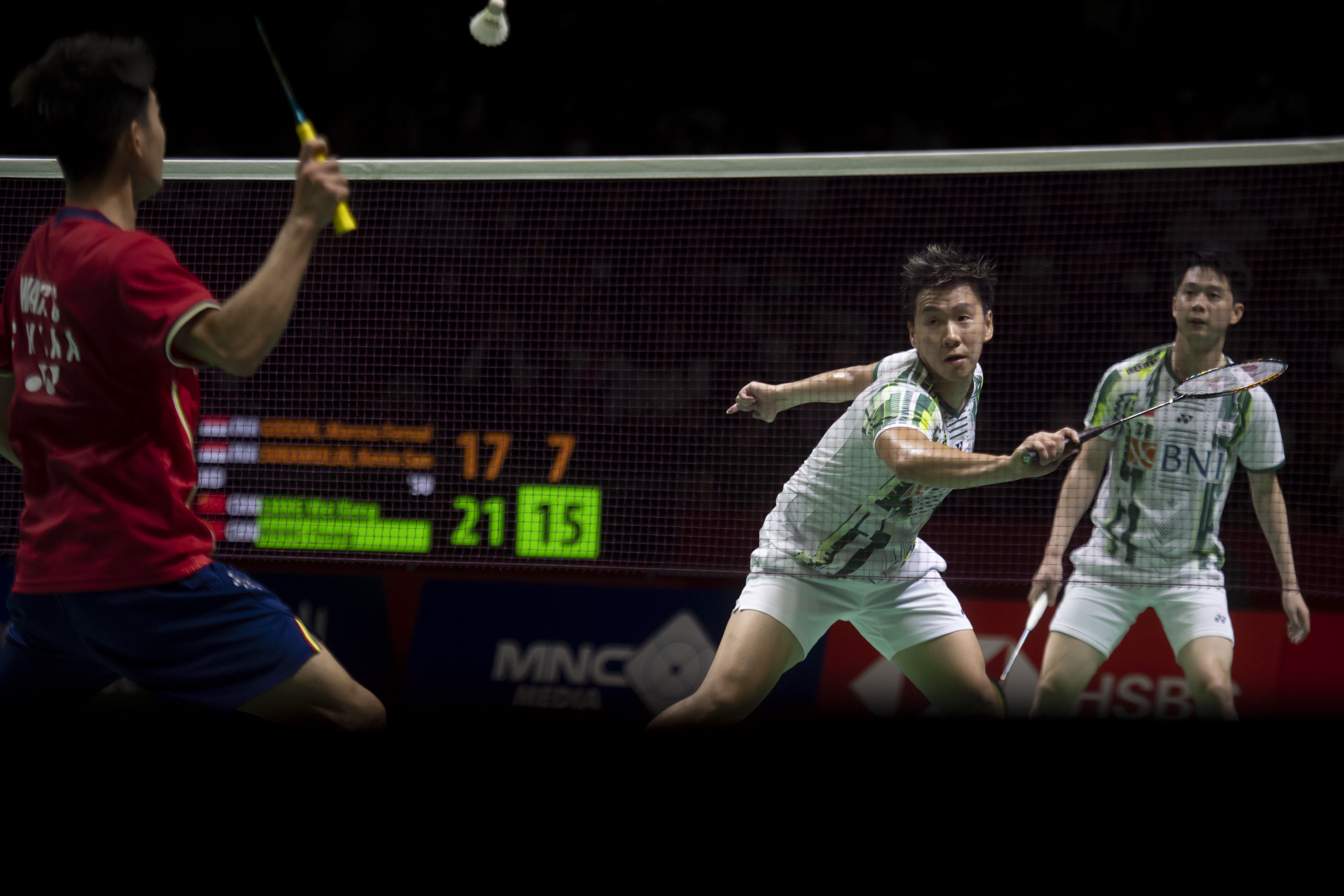 Pebulu tangkis ganda putra Indonesia (The Minions) Kevin Sanjaya Sukamuljo (kanan) dan Marcus Fernaldi Gideon (kiri) 