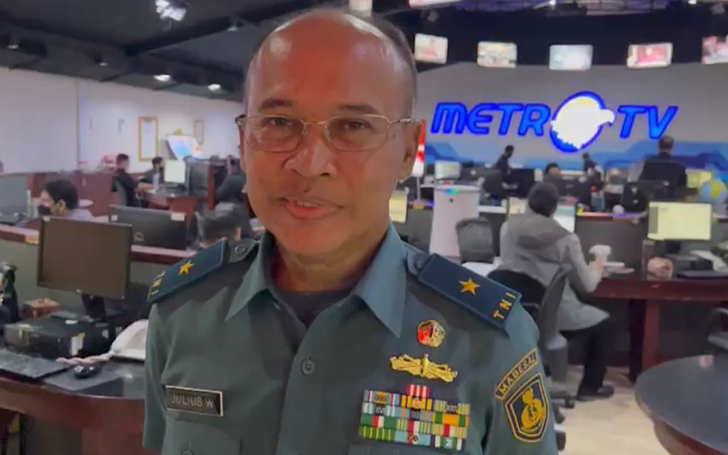 Kepala Dinas Penerangan AL (Kadispenal) Laksamana Pertama Julius Widjojono.