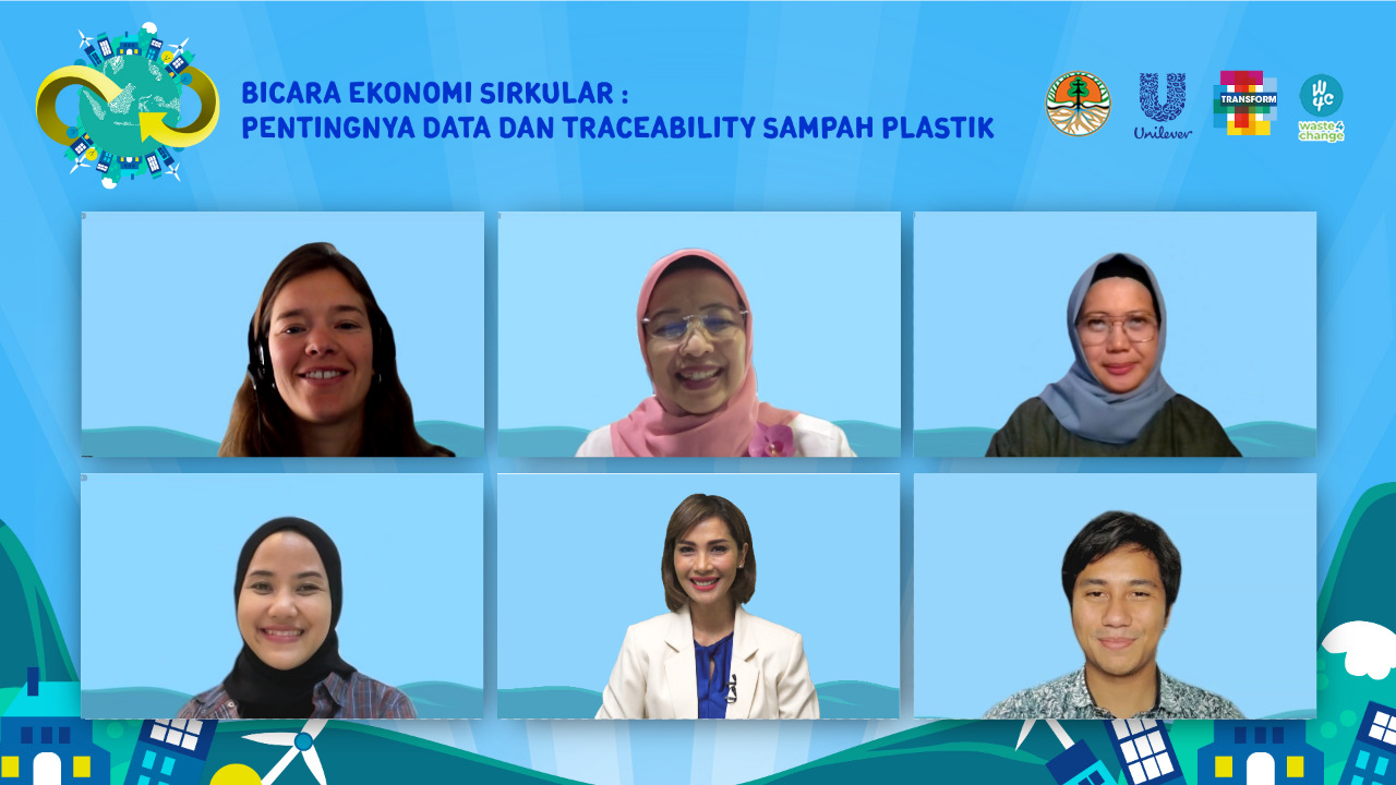  Webinar bertajuk “Bicara Sirkular Ekonomi: Pentingnya Data dan Traceability Sampah Plastik”.
