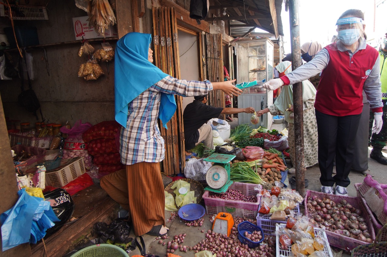 Pemkot Palembang Sumsel akan tata ulang pasar tradisional.