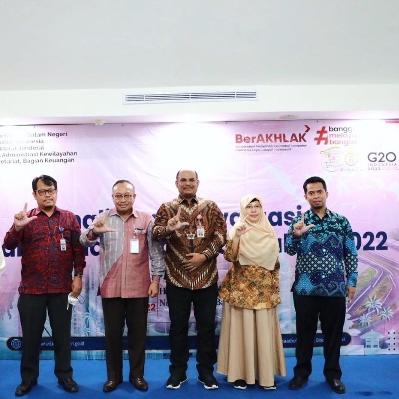 Rapat Analisis dan Evaluasi (Anvel) Pelaksanaan Anggaran Triwulan II Tahun 2022 bertempat di Holiday Resort Lombok, NTB, Selasa (14/6).