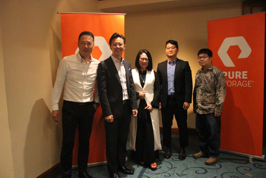 Perwakilan dari Pure Storage pada acara Pure Storage Press Launch di Jakarta, Rabu (15/6). 