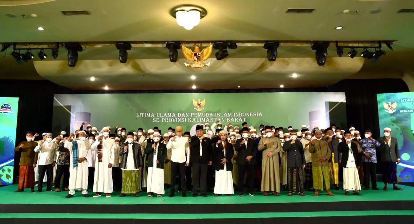 Dukungan untuk Menparekraf, Sandiaga Uno jadi presiden 2024 terus mengalir, kali ini dari Sultan Pontianak dan ulama Kalbar, Selasa (28/6)