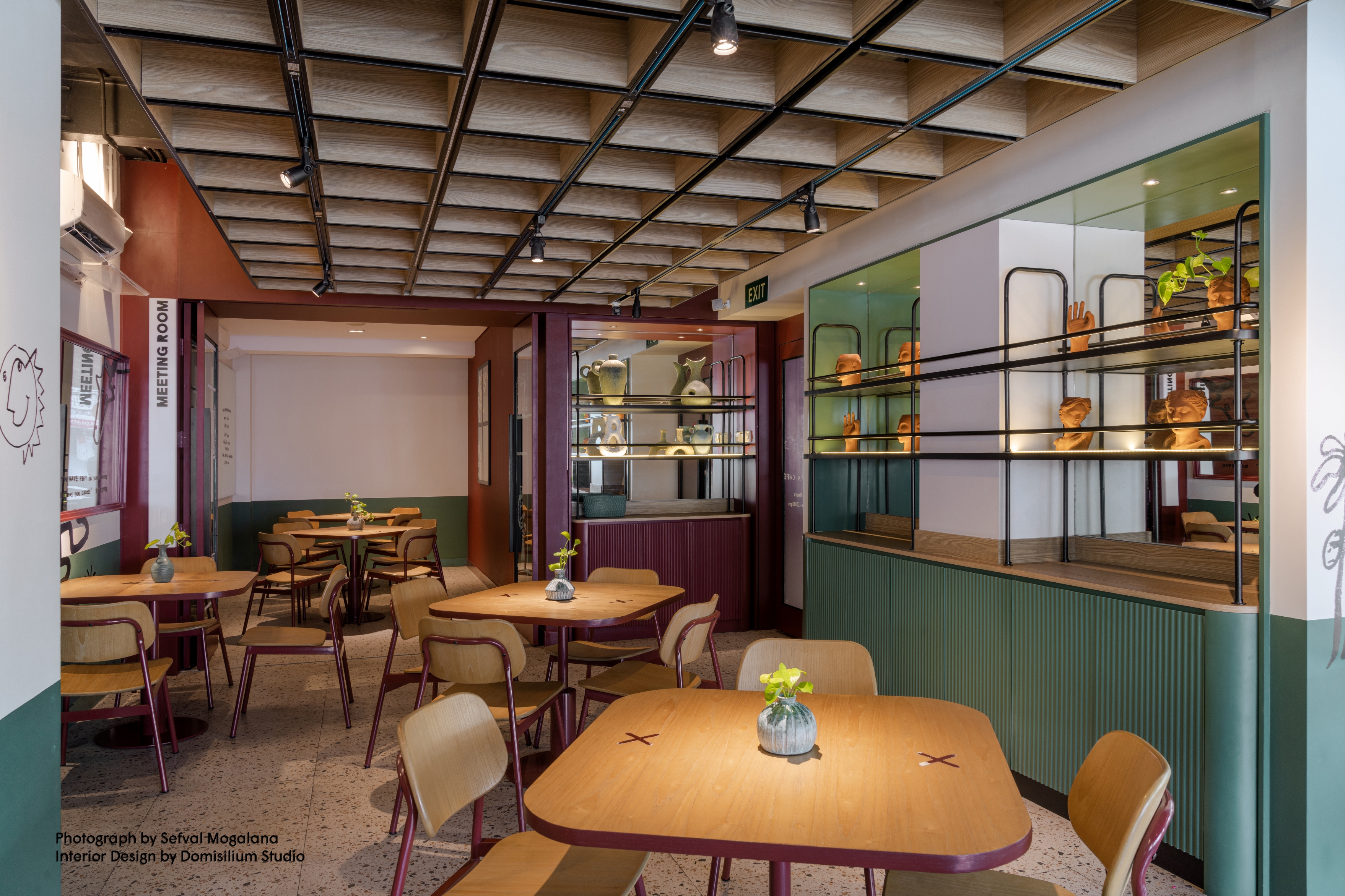  Piyama Cafe merupakan salah satu cafe hits di Yogyakarta yang lokasinya dekat dengan Tugu, yang berada di Lobby Kotta GO Hotel Yogyakarta.