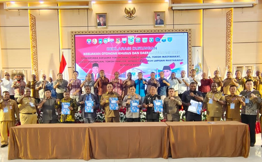 Dokumen deklarasi rakyat Papua Barat mendukung Otsus dan DOB ditandatangani dan dikirimkan ke Presiden Jokowi oleh Pj.Gub Papua Barat Paulus