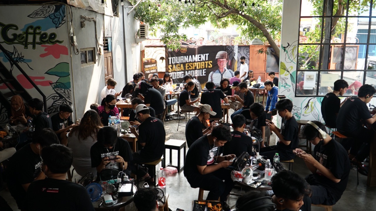 Peserta Turnamen eSport PUBG Mobile yang digelar Sahabat ganjar