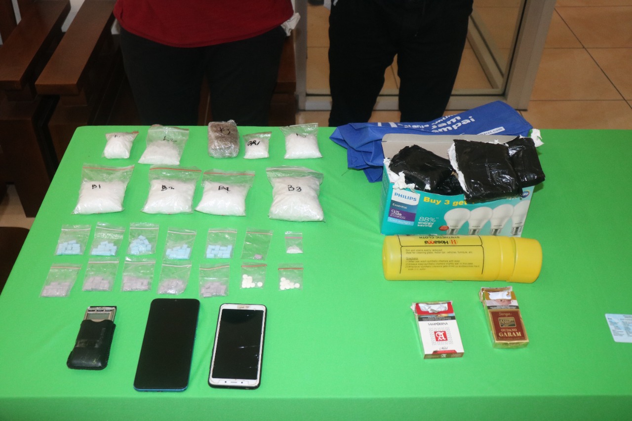 Narkotika yang coba diselundupan ke Lapas Pemuda Madiun, Jawa Timur. 