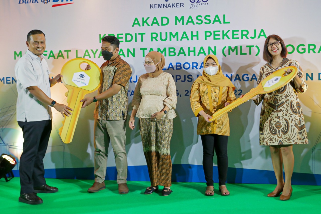  BPJAMSOSTEK menggelar akad massal kepemilikan rumah bagi pekerja di Rajeg Terrace Green Residence, Tangerang. 