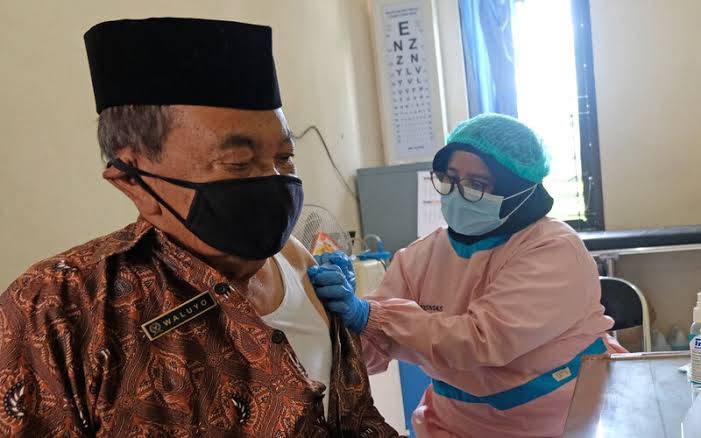 4,7 Juta Lansia Sudah Terima Vaksinasi Booster