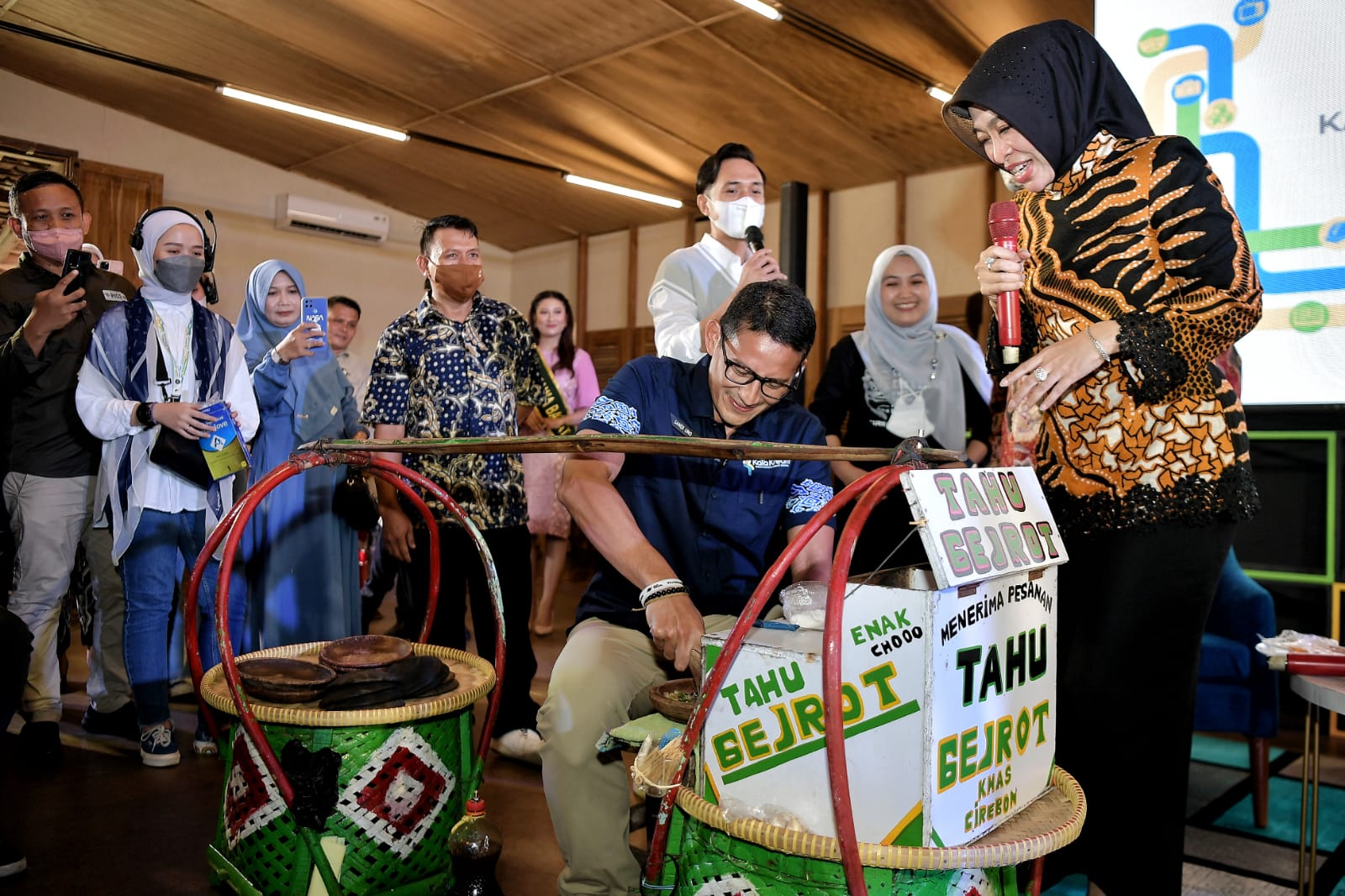 Kunker ke Cirebon Sandiaga Uno Sokong Penyandang Disabilitas