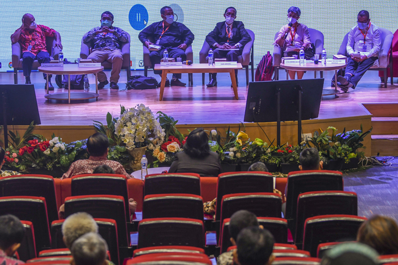 Dialog publik calon anggota Komisi Nasional HAM