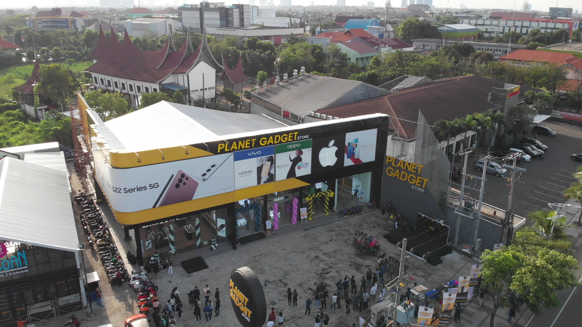 Planet gadget Surabaya