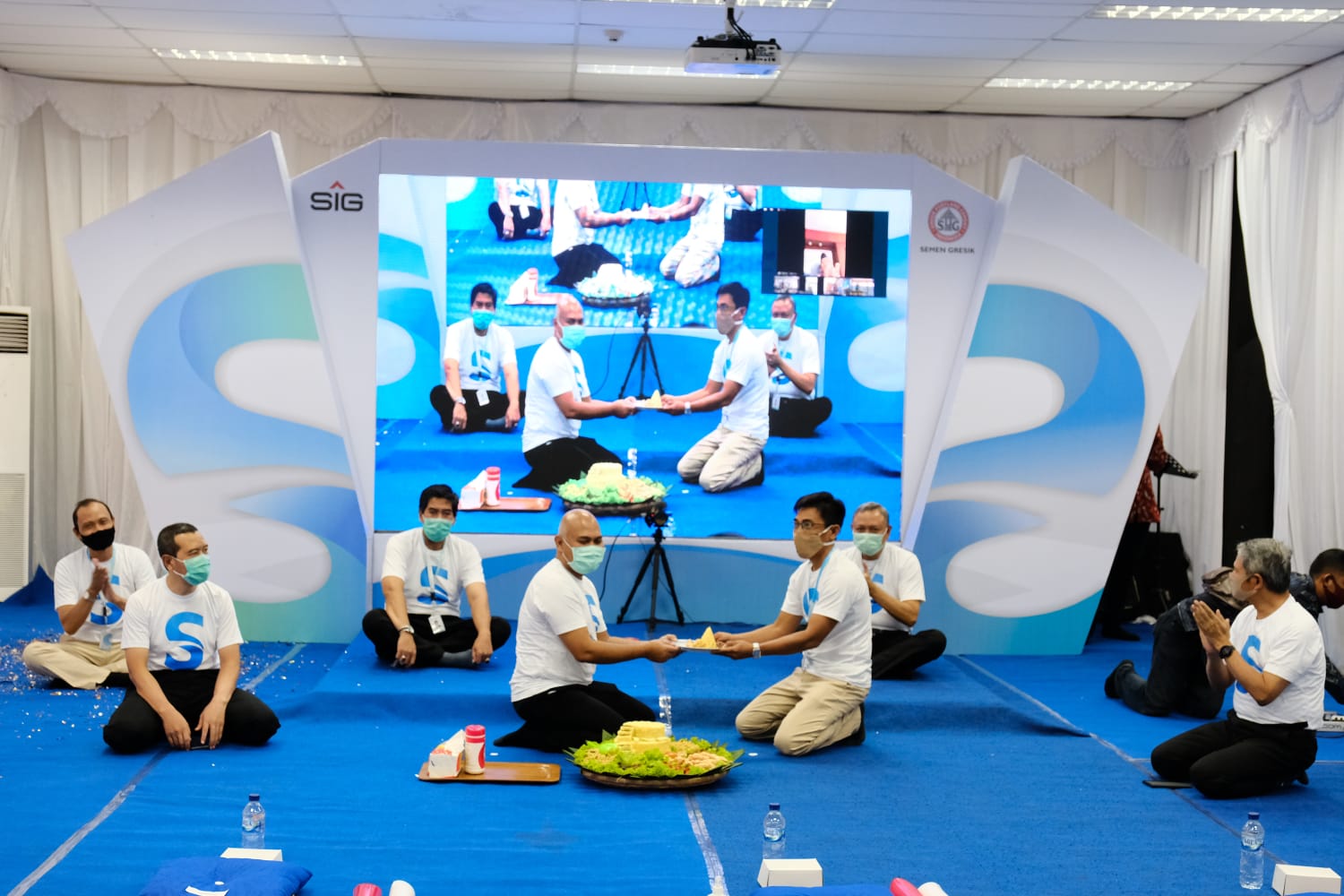 Peringatan HUT PT Sinergi Mitra Operasi Rembang, anak perusahaan PT Semen Gresik