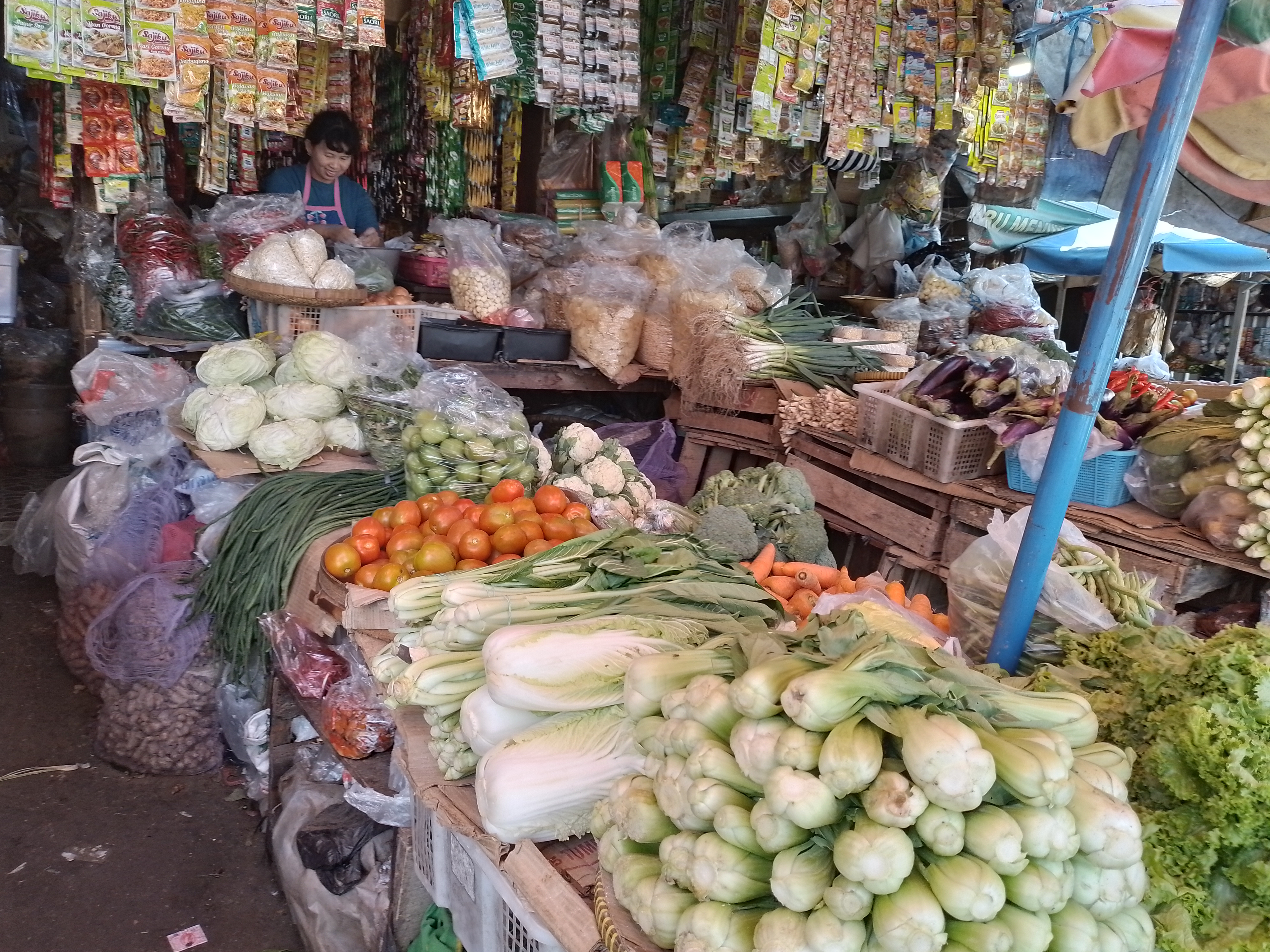 Harga kebutuhan pokok di pasar tradisional Klaten, Jawa Tengah, masih stabil