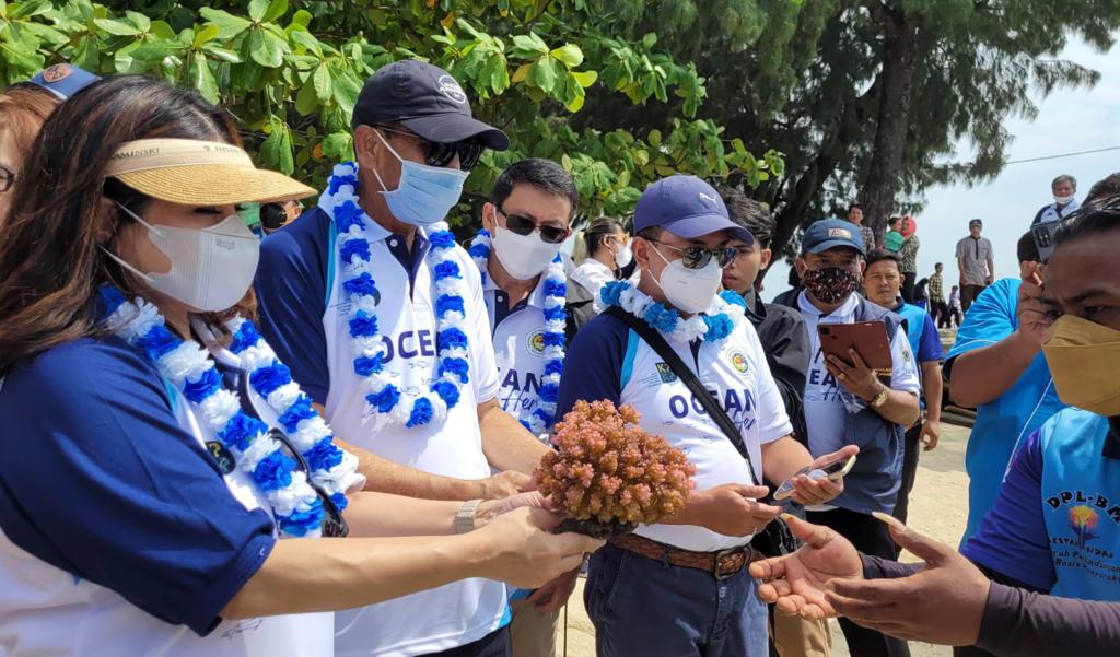 Kegiatan pelestarian terumbu karang di Pulau Tidung