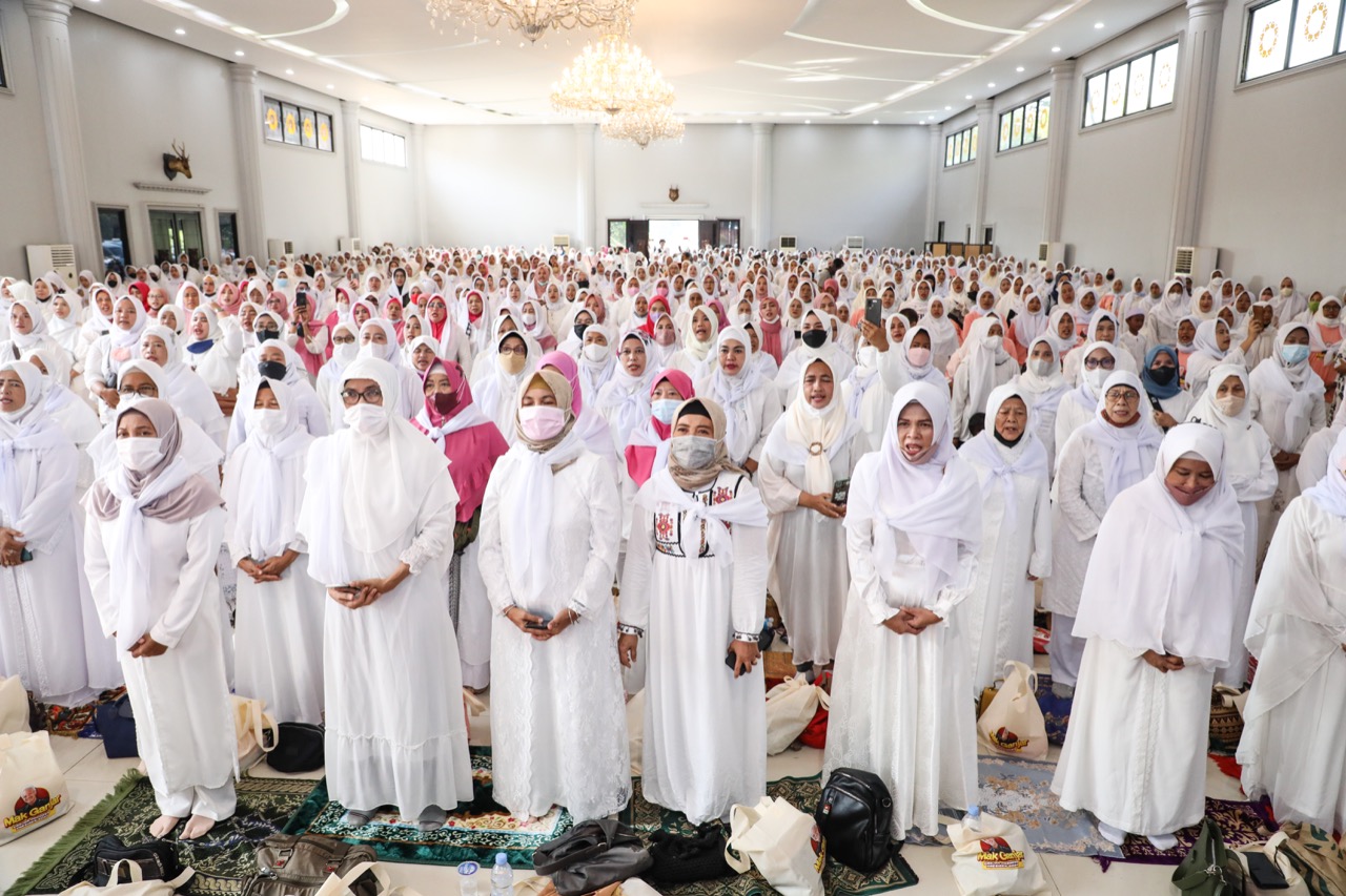 Mak Ganjar Jabodetabek menggelar Zikir dan Doa Bersama