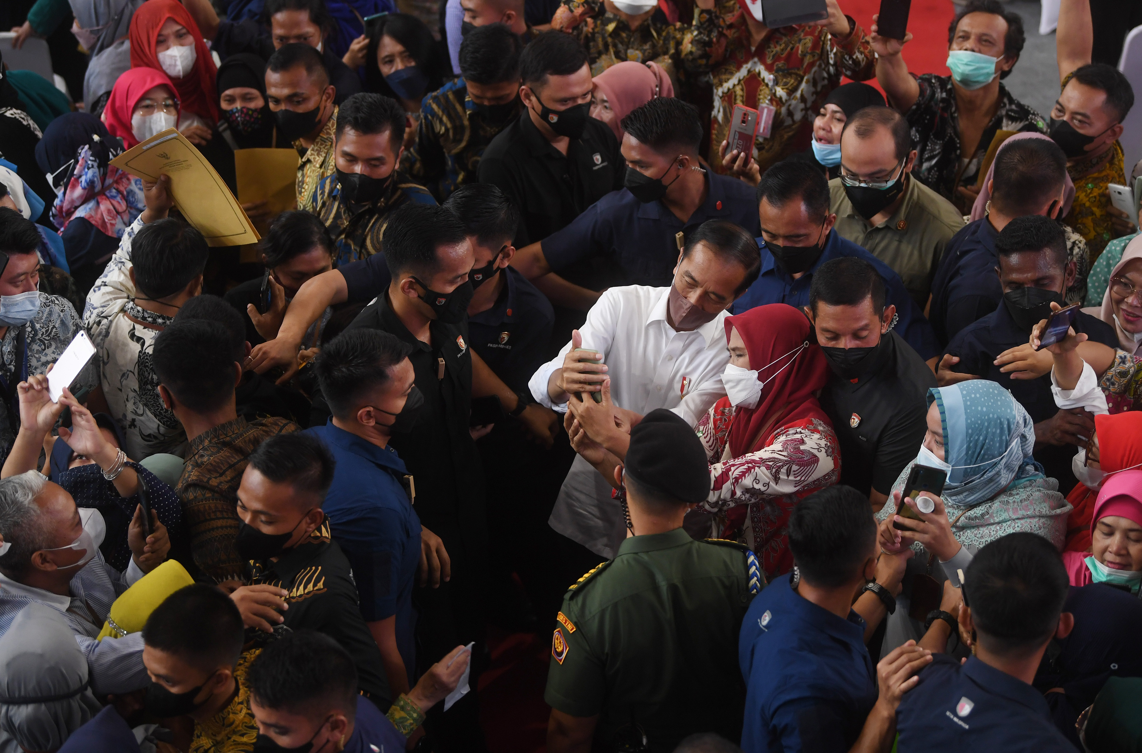 Presiden Targetkan Ratusan Ribu NIB Terbit Setiap Hari