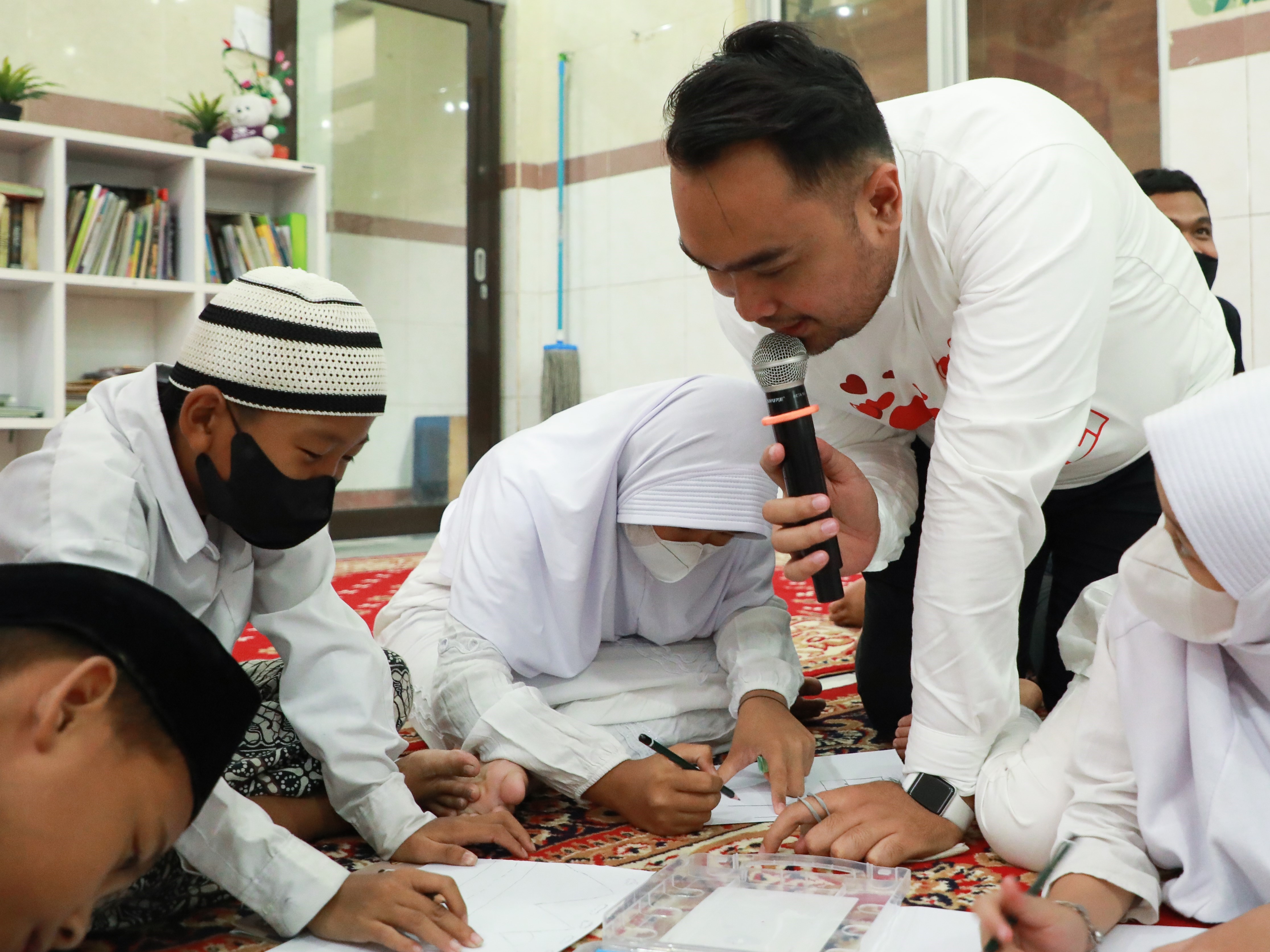 Peringatan Hari Anak Nasional harus dirayakan dengan optimis bahwa anak-anak sekarang akan menjadi pemimpin masa depan.