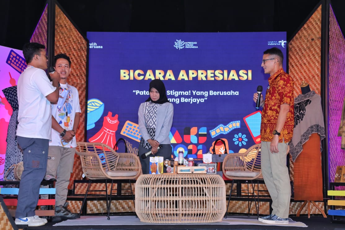 Menparekraf Sandiaga Uno pada ajang Apresiasi Kreasi Indonesia (AKI) 2022 di Cilegon, Banten