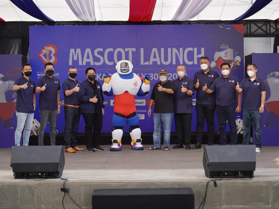 Launching JIP, maskot Kejuaraan Bola Basket Piala Dunia FIBA 2023 di Gedung Sarinah, Jakarta, Sabtu (30/7).