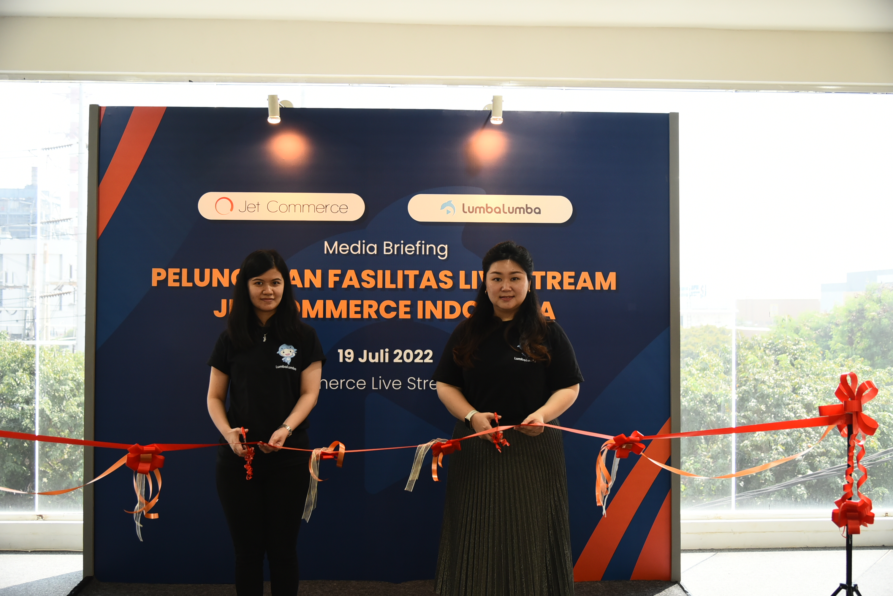 Peresmian fasilitas live stream Jet Commerce