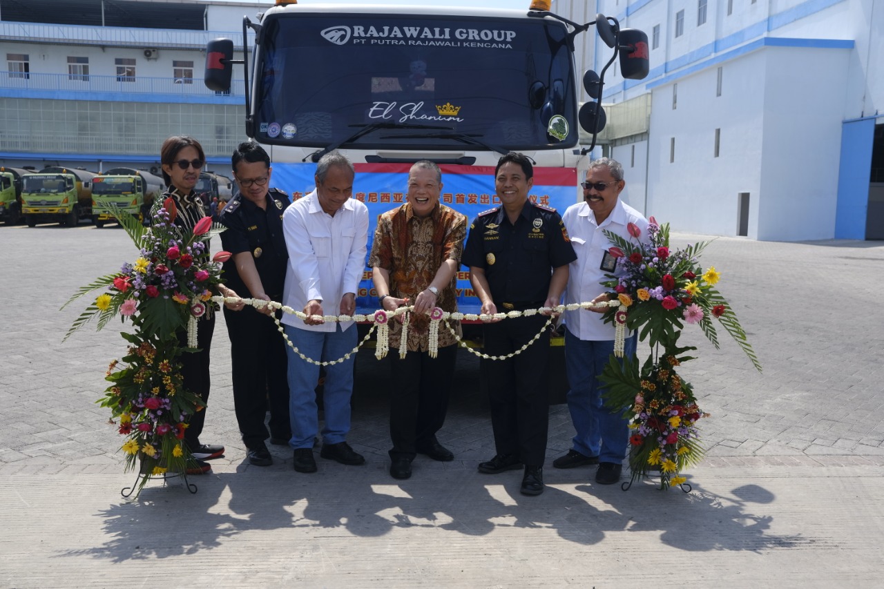 Optimalkan Pengawasan dan Pelayanan, Bea Cukai Fasilitasi Ekspor Perdana ke Thailand dan Tiongkok