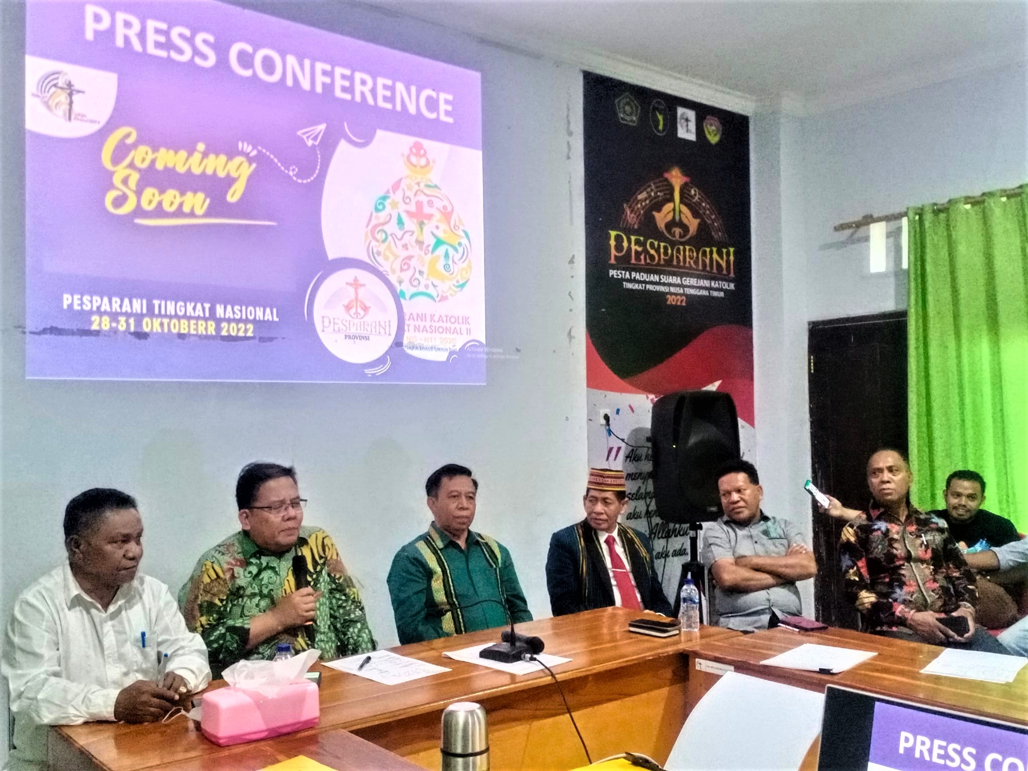 Ketua Lembaga Pembinaan dan Pengembangan Pesparani Katolik Nasional (LP3KN), Adrianus Meliala menyampaikan keterangan per tentang kegiatan P