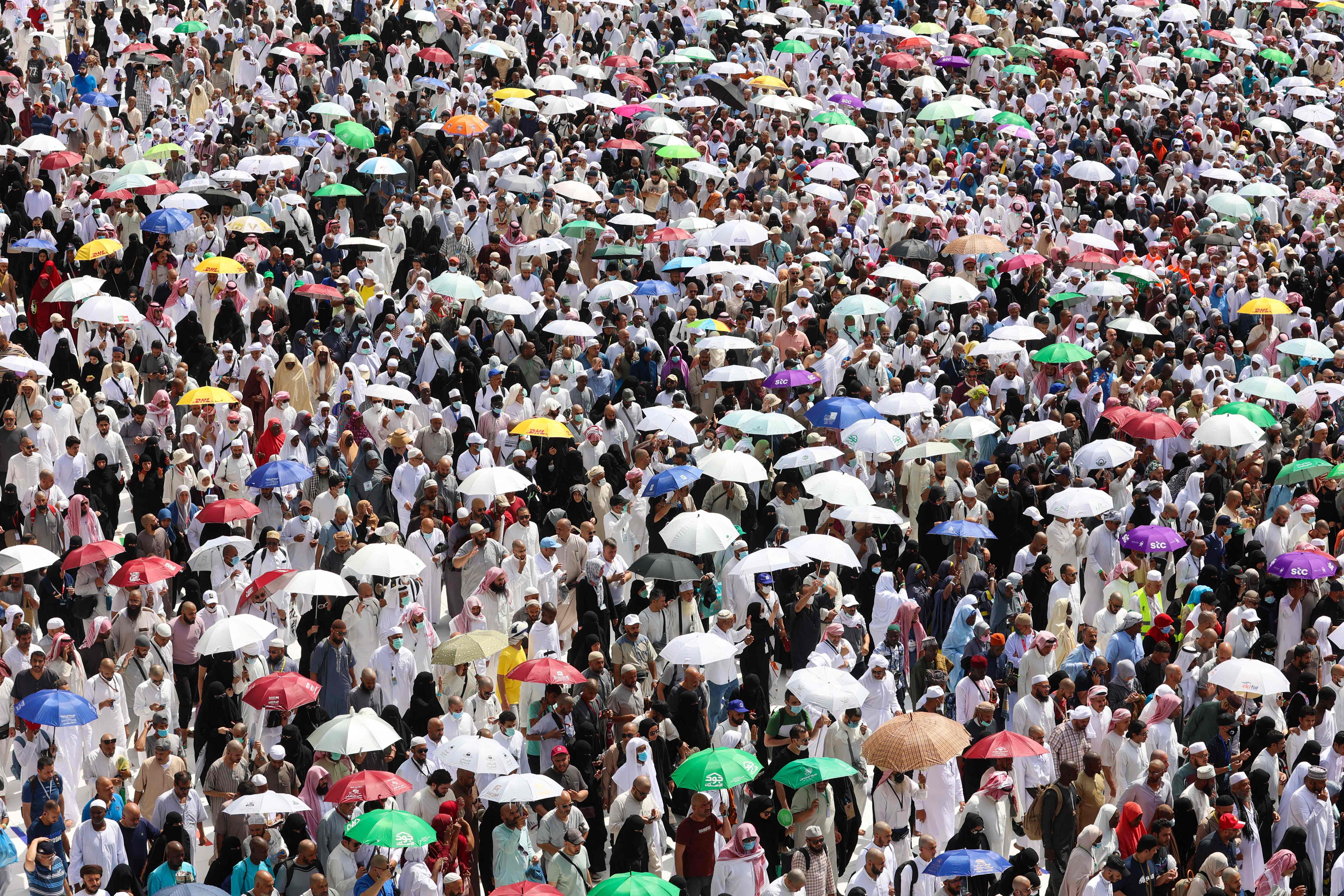 Potret jemaah haji yang berkumpul di Masjidil Haram, Mekkah, Arab Saudi.