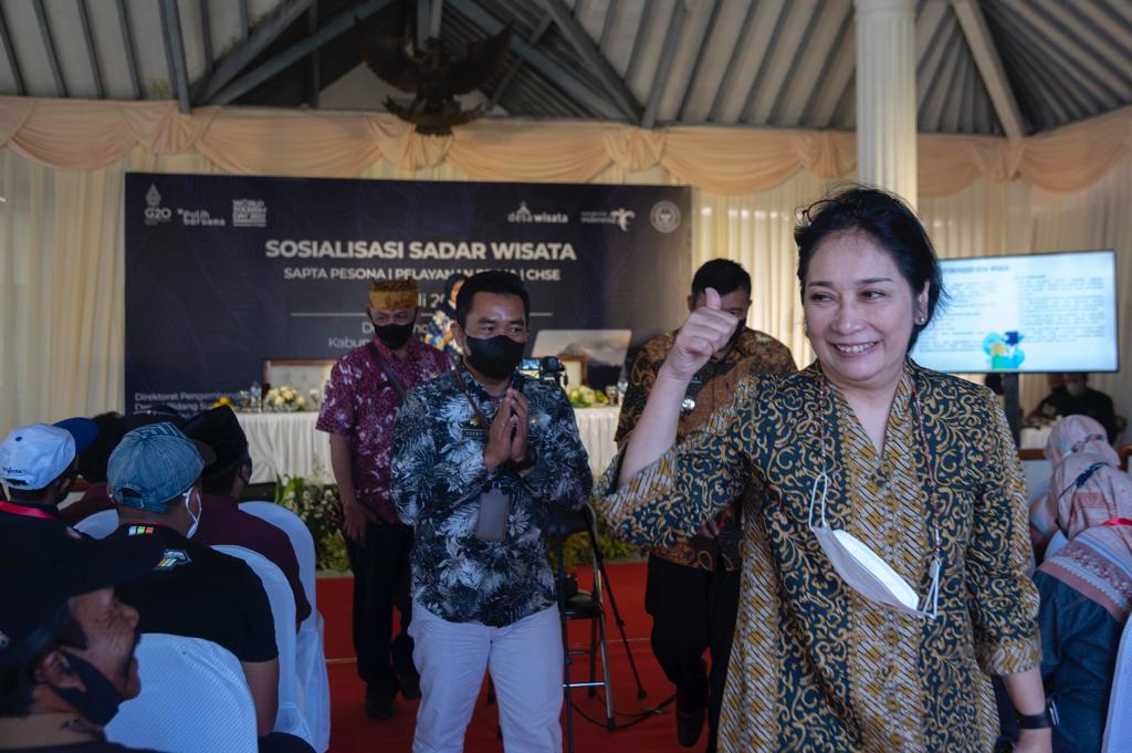 Sosialisasi Sadar Wisata di Desa Wisata Kawasan Bromo-Tengger-Semeru