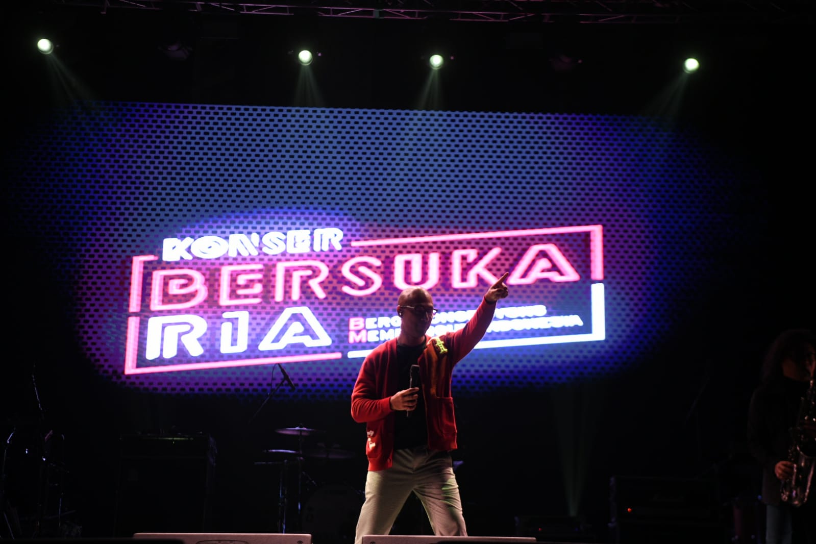 Konser Bersuka Ria yang digelar Banteng Muda Indonesia di Senayan, Jakarta