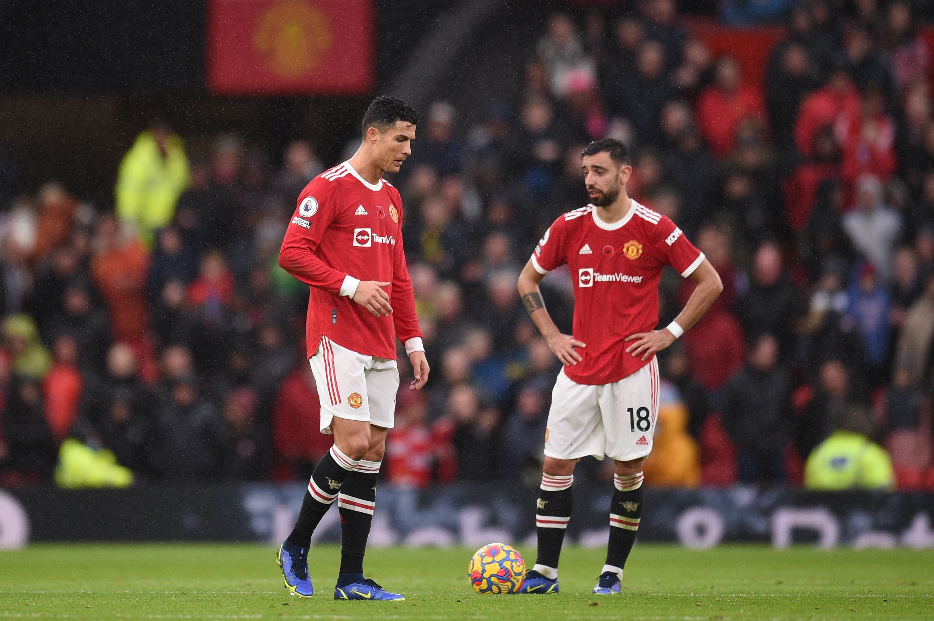 Cristiano Ronaldo (kiri), Bruno Fernandes.   