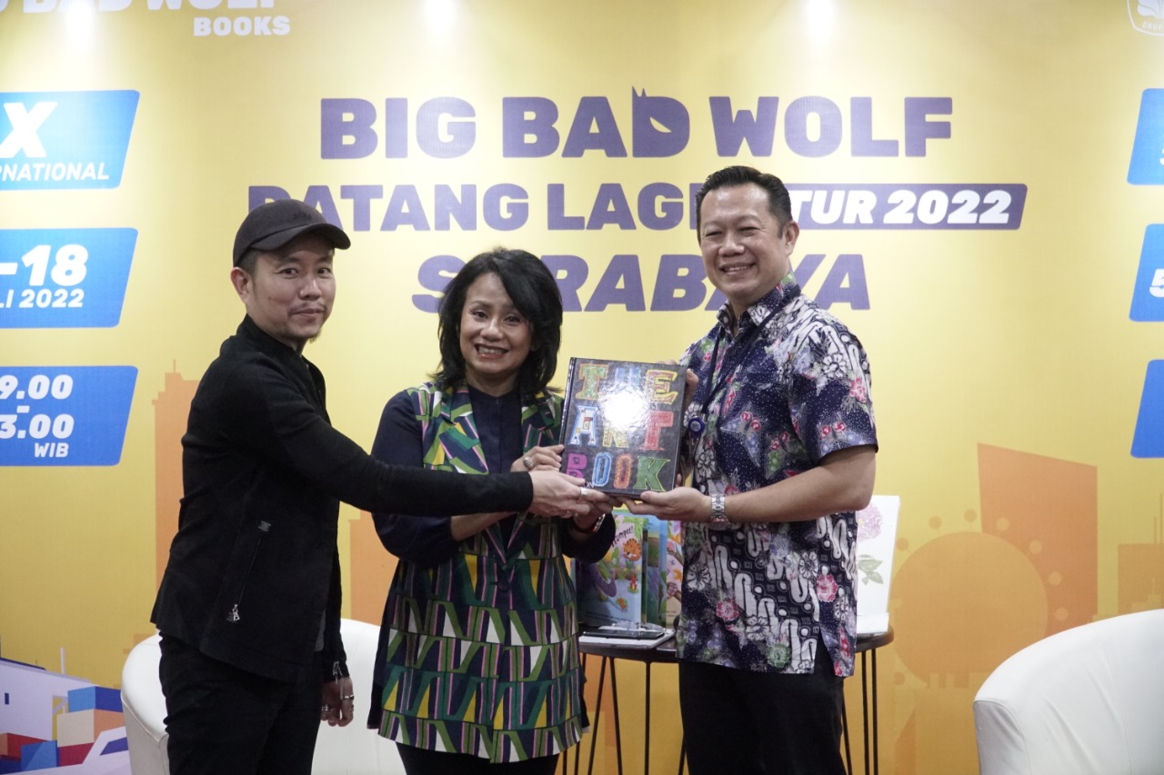 Konferensi pers bazaar buku Internasional “Big Bad Wolf Books” di Kota Surabaya, Jawa Timur.