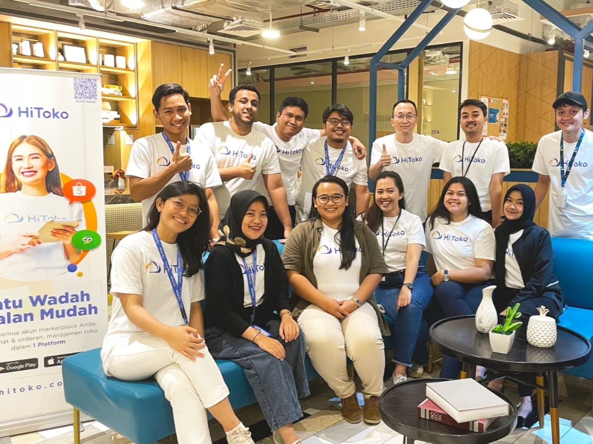 Omnichannel e-commerce menawarkan solusi berbagai platform marketplace dan saluran e-commerce terintegrasi satu sama lain.